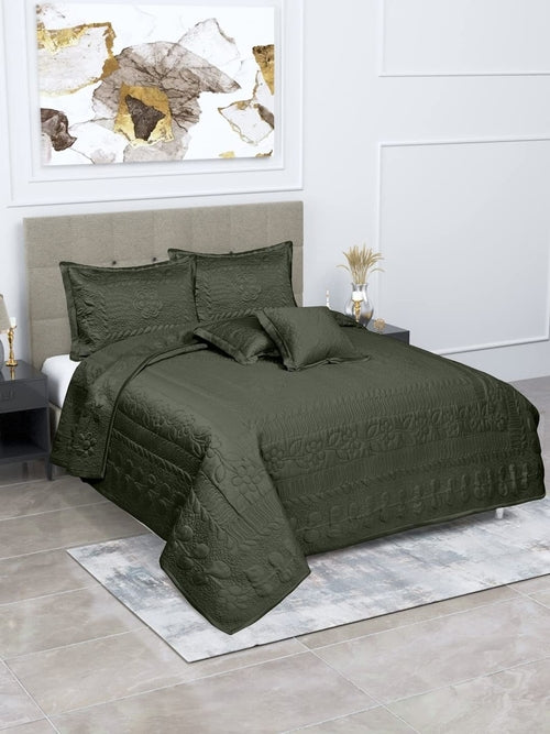 Bamboo Silk Bed Cover with Cushions